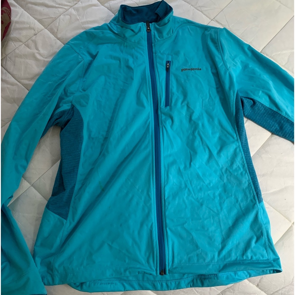 Patagonia wind breaker worn once and washed